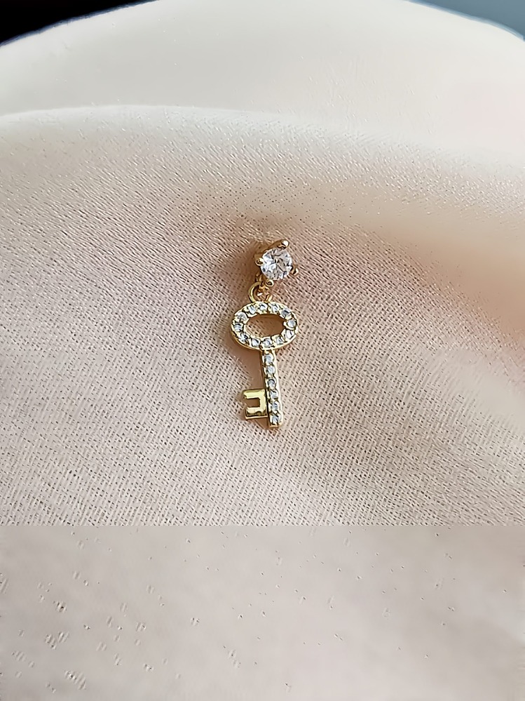 Kilit Anahtar Model Kıkırdak Piercing Tragus Helix Altın Gold Renk Küpe - 1298