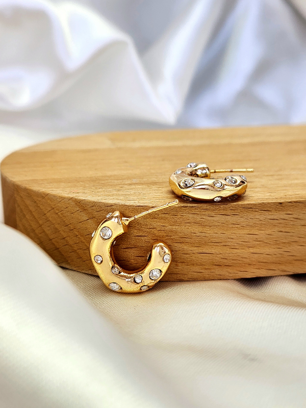 Yarım Halka Zirkon Taşlı Altın Kaplama Gold Renk Çelik Küpe - 1086