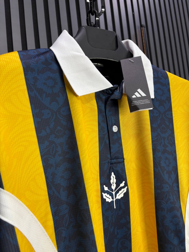 LACİVERT & SARI PREMIUM FORMA – TARZINI GÖSTER