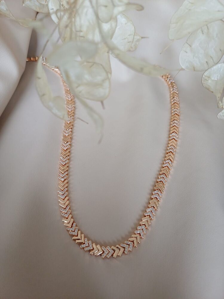 VIP TAŞLI ROSE KOLYE 