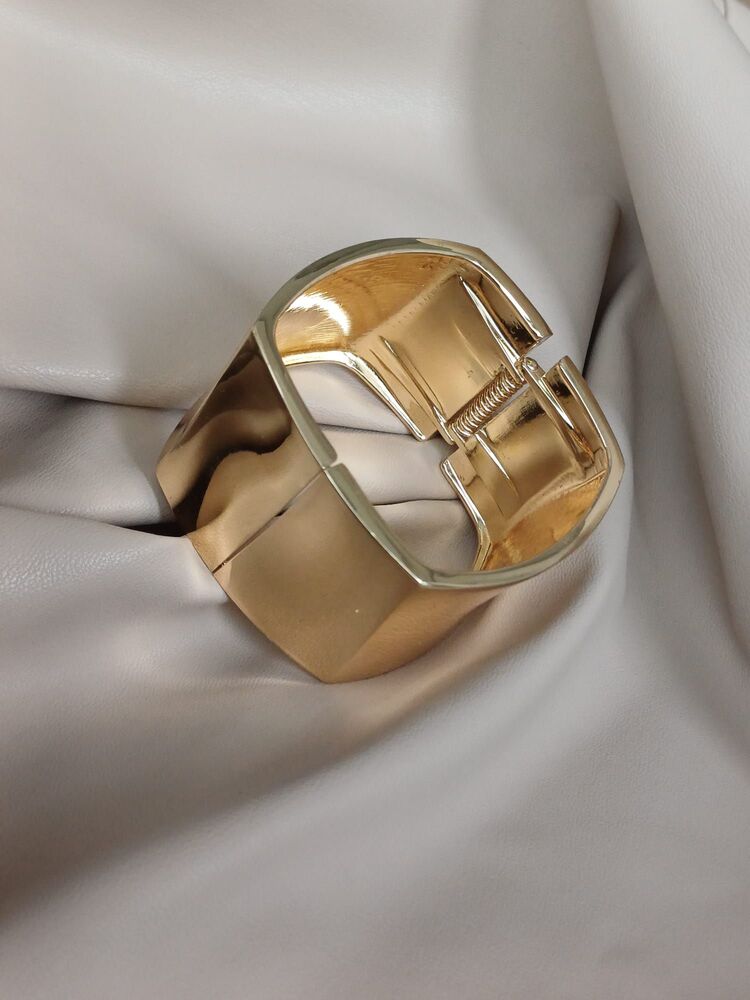 GOLD KARE KELEPÇE BİLEZİK