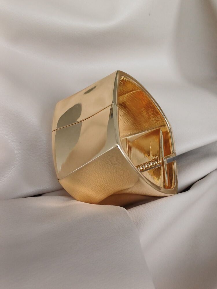 GOLD KARE KELEPÇE BİLEZİK