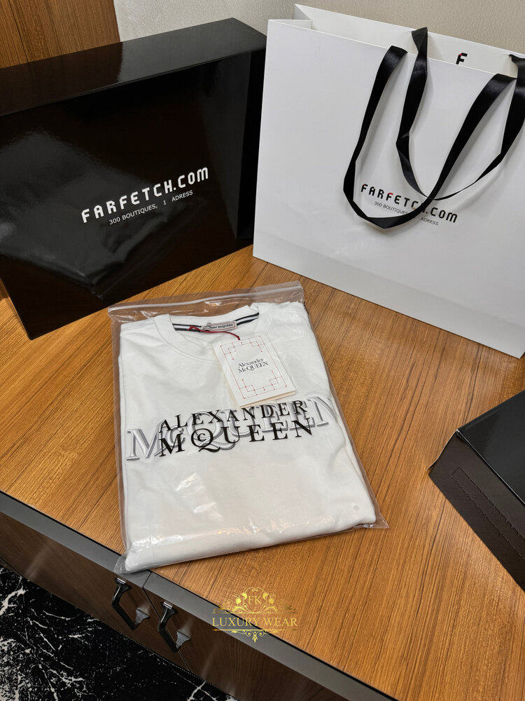 Alexander McQueen Logo-Embroidered Sweatshirt (White)