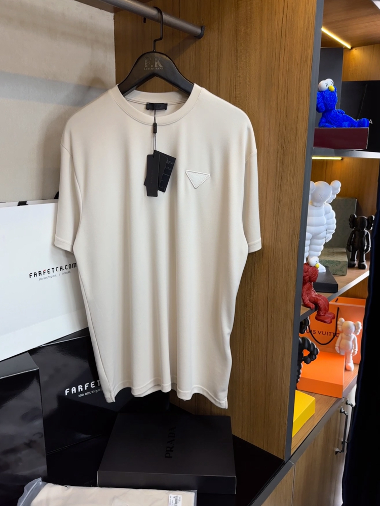 Prada Logo T-shirt ( İthal-Ütü İstemez-NFC Aktif) - Kum Beji