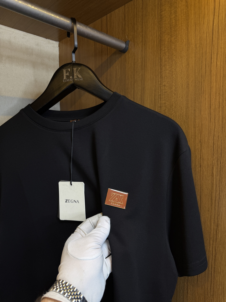 Zegna Logo Plaque T-shirt ( İthal-Ütü İstemez-NFC Aktif) Siyah