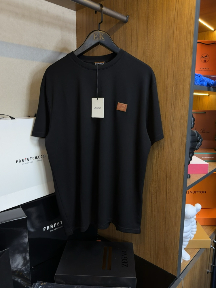 Zegna Logo Plaque T-shirt ( İthal-Ütü İstemez-NFC Aktif) Siyah