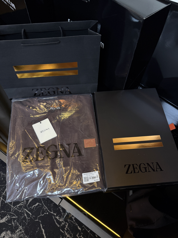 Zegna Logo Plaque T-shirt ( İthal-Ütü İstemez-NFC Aktif) Koyu Kahve