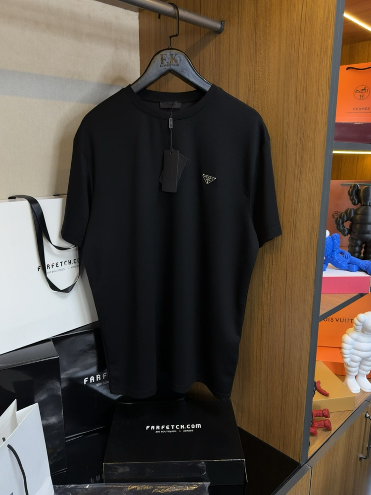 Prada Logo Plaque T-shirt ( İthal-Ütü İstemez-NFC Aktif)