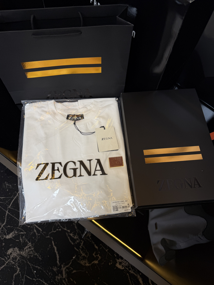 Zegna Logo Plaque T-shirt ( İthal-Ütü İstemez-NFC Aktif)