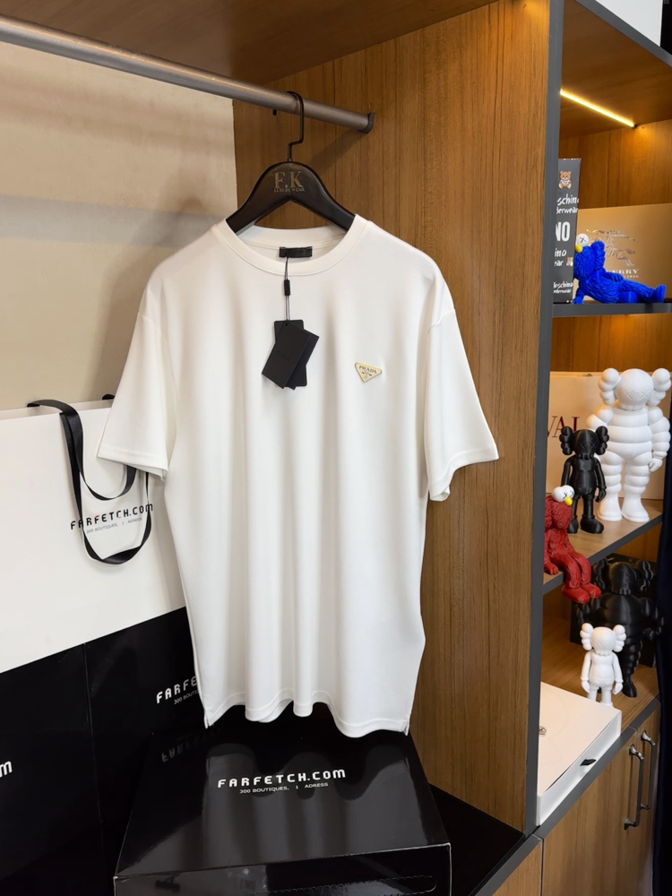 Prada Logo T-shirt ( İthal-Ütü İstemez-NFC Aktif)
