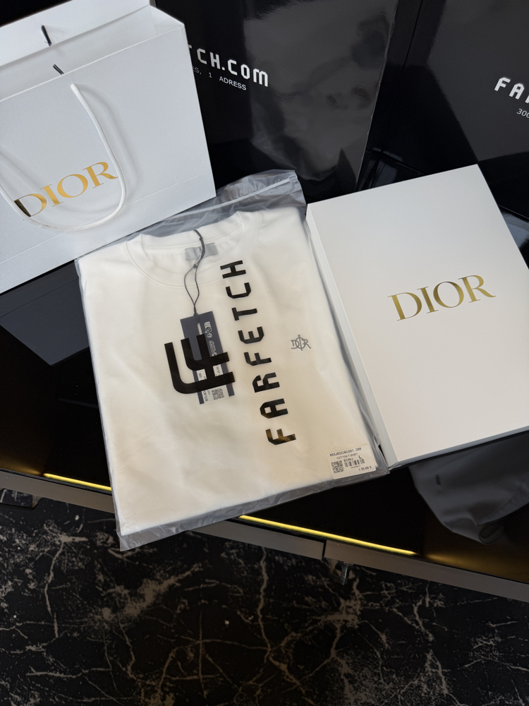 Dior Logo T-shirt ( İthal-Ütü İstemez-NFC Aktif)