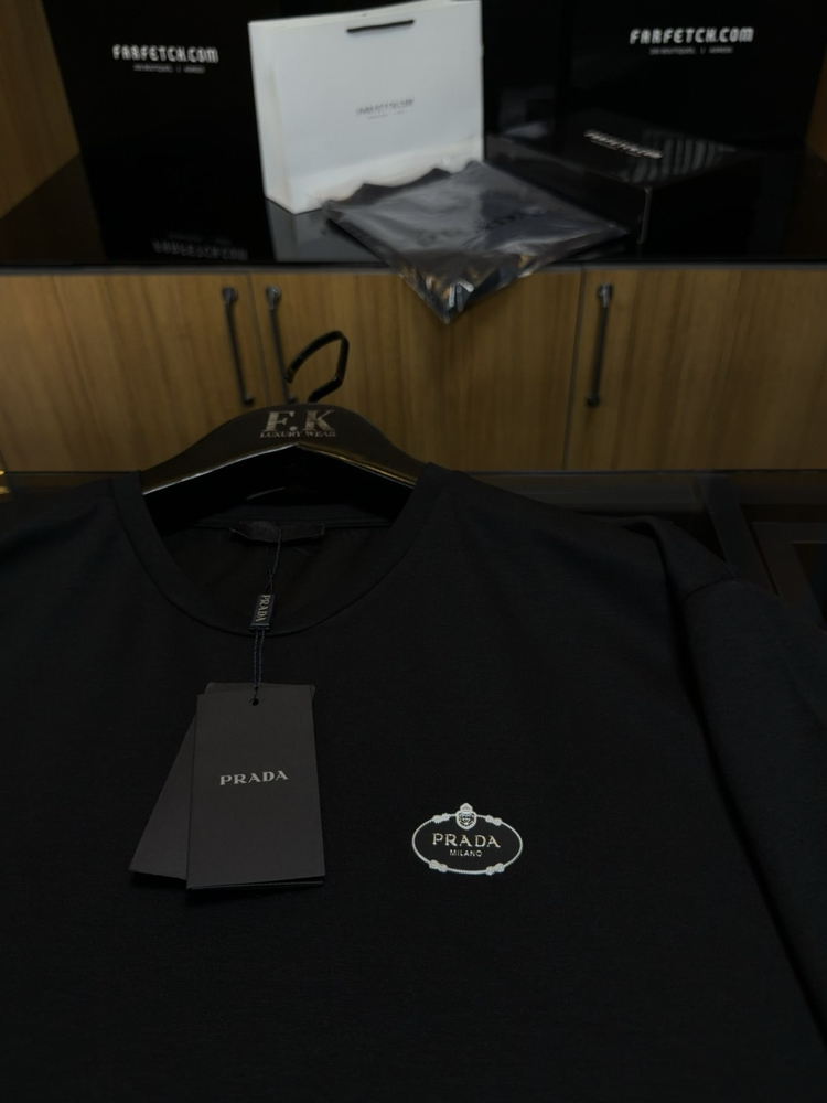 Prada Logo T-shirt ( İthal-Ütü İstemez-NFC Aktif)