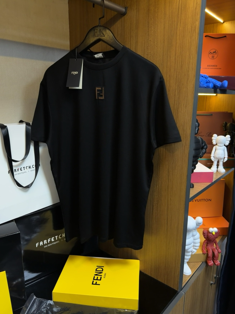 Fendi Logo T-shirt ( İthal-Ütü İstemez-NFC Aktif) 