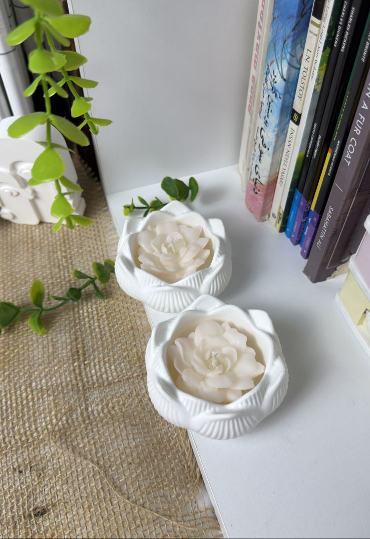 Lavanta Kokulu Çiçek Şekilli El Yapımı Mum Seti (2’li Lotus Mum)