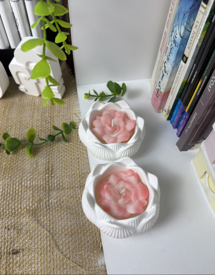 Lavanta Kokulu Çiçek Şekilli El Yapımı Mum Seti (2’li Lotus Mum)
