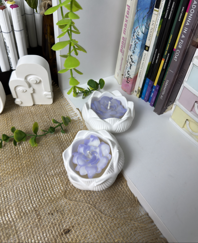 Lavanta Kokulu Çiçek Şekilli El Yapımı Mum Seti (2’li Lotus Mum)