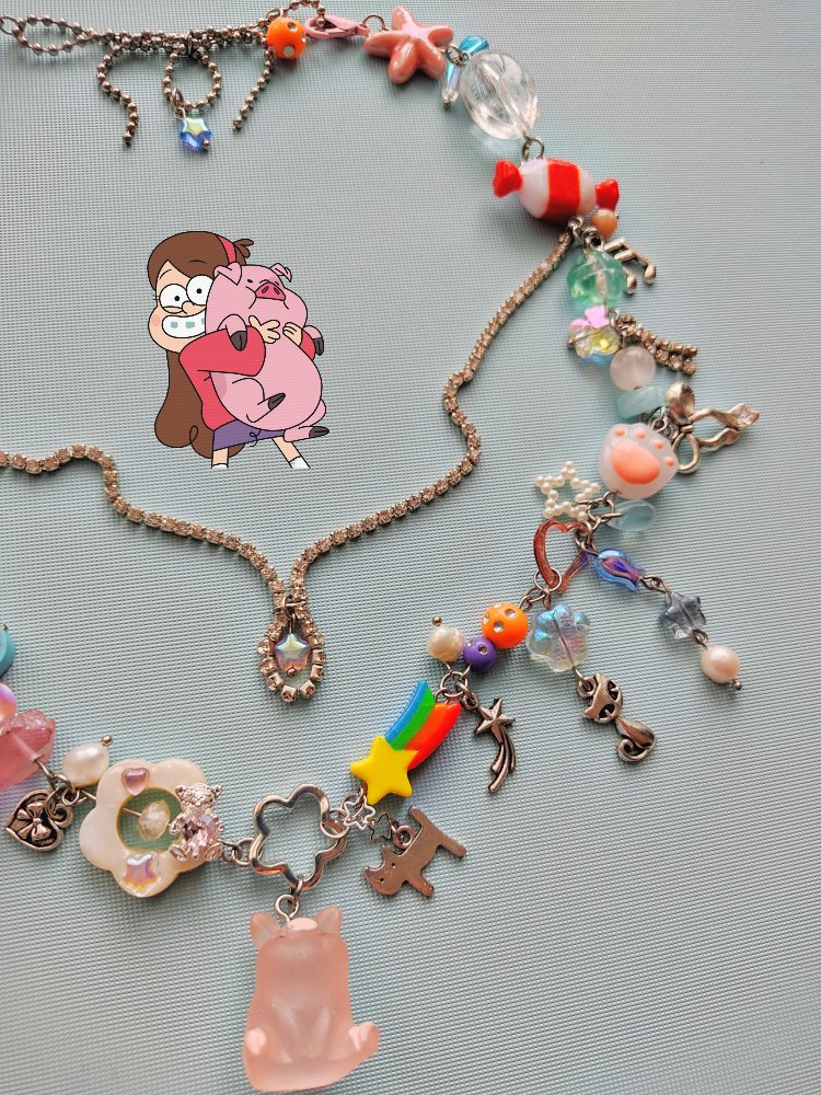 Mabel Pines Kolye