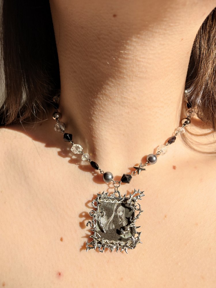 Suigintou Framed Pendant