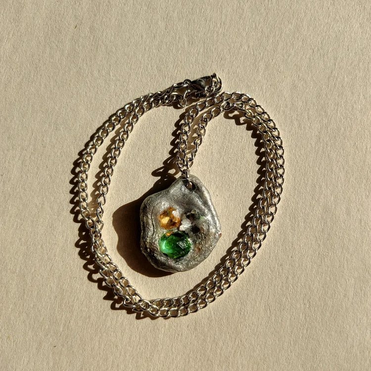 Emerald Knot Kolye