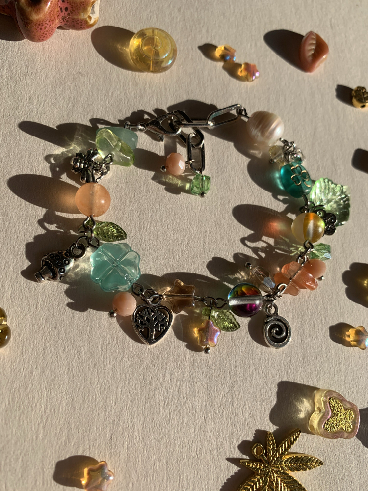 Autumn themed bracelet