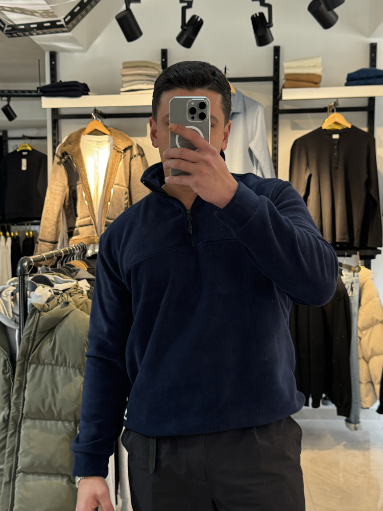 POLAR SWEATSHIRT