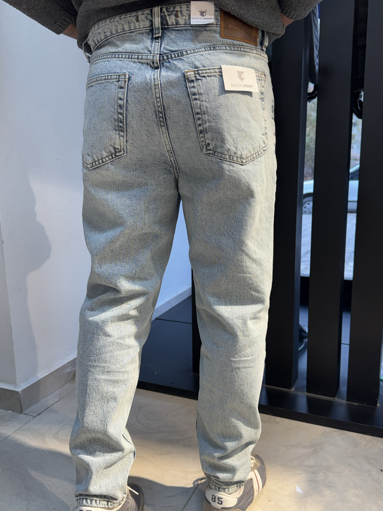 BOYFRIEND JEAN