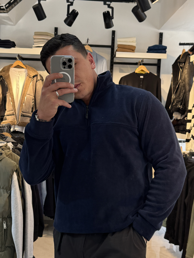 POLAR SWEATSHIRT