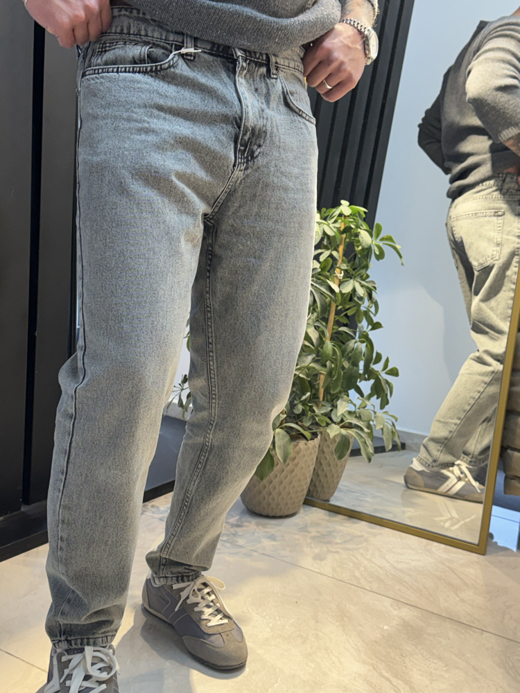 BOYFRIEND JEAN