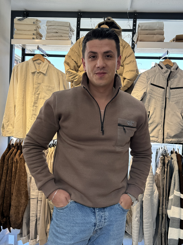 CEP DETAYLI YARIM FERMUAR SWEATSHIRT 