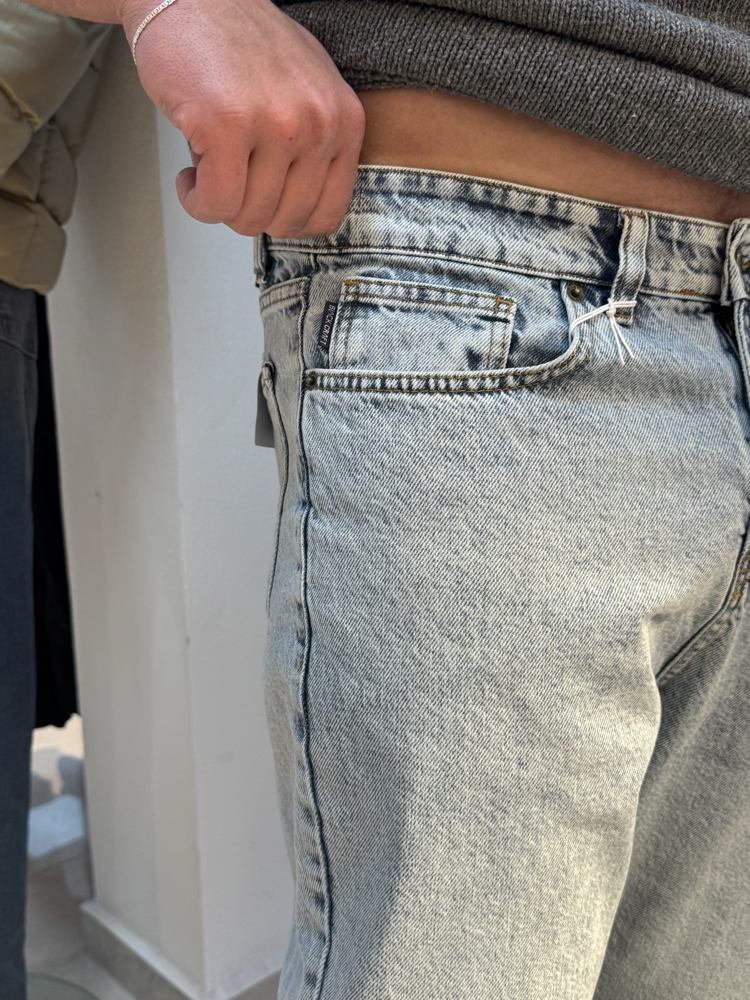 BOYFRIEND JEAN
