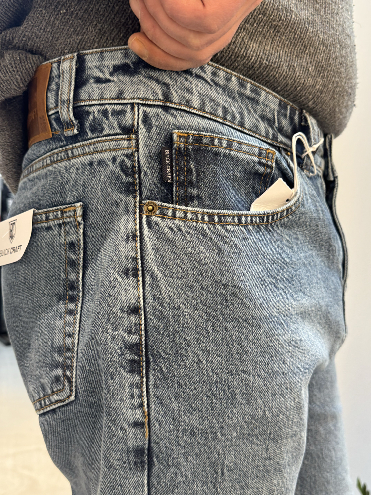 BOYFRIEND JEAN