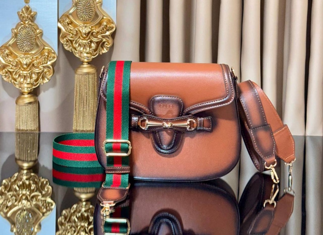 GUCCI Eskitme Deri Çift Askılı İthal Çanta 
