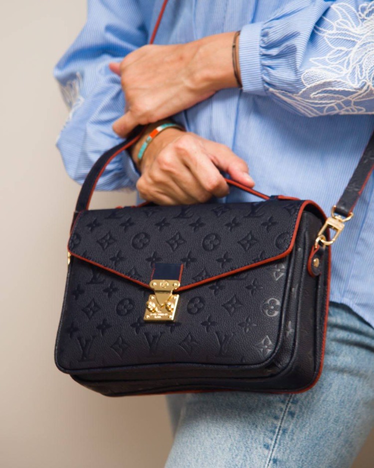 LOUIS VUITTON Hakiki Deri tasarım paslanmaz çelik aksesuarlı toz torbalı