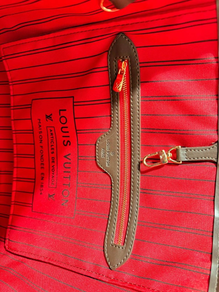 LOUIS VUITTON Hakiki Deri tasarım paslanmaz çelik aksesuarlı toz torbalı