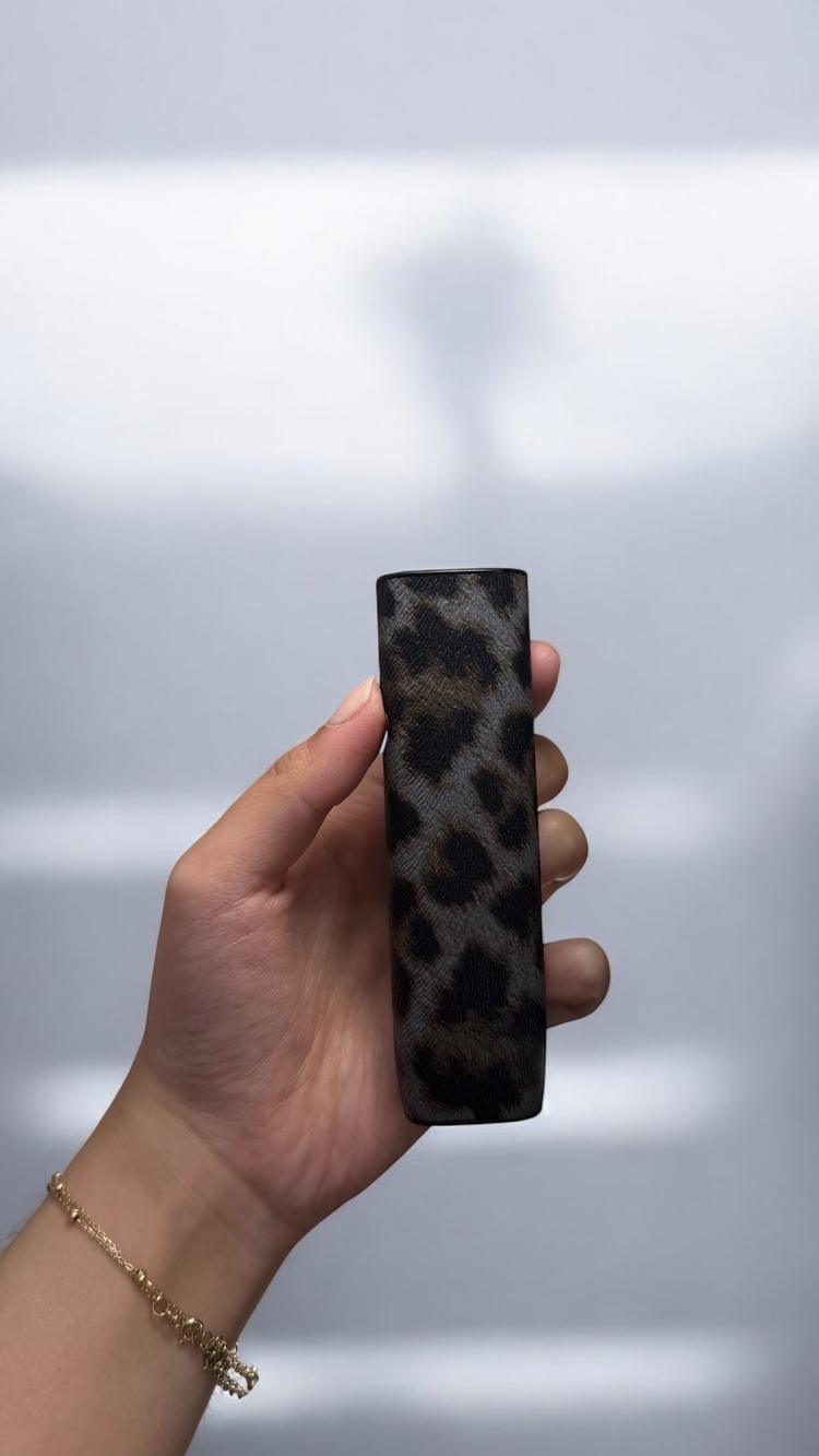 Iluma One Gri Leopar (Ön Sipariş)