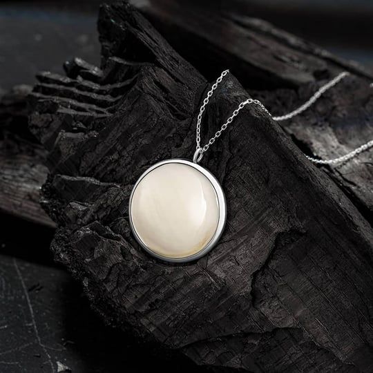 SEDEF TAŞI GÜMÜŞ KOLYESİ