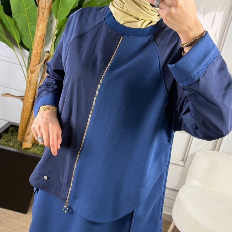 Ghisa Önü Fermuarlı Takım