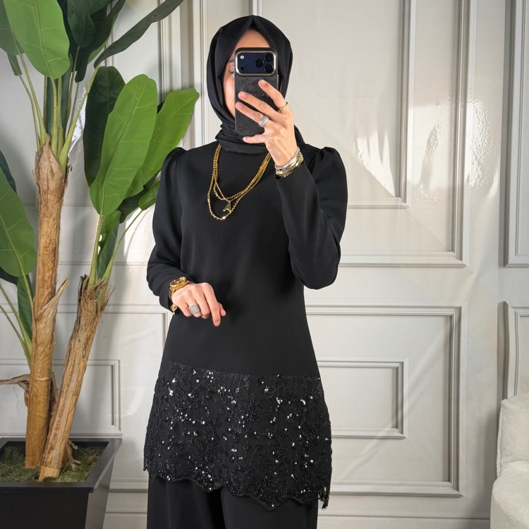 Selvi Çetin Uçları Dantelli Takım