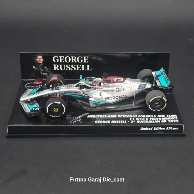 1:43 Minichamps Mercedes AMG W13 George Russell 2022