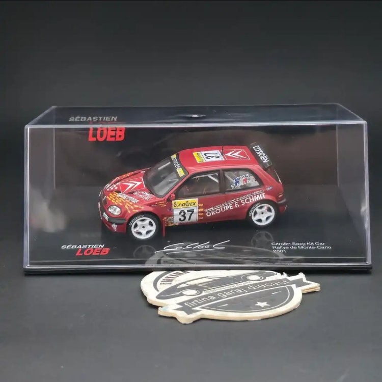 1:43 Citroen Saxo Kit Car S.Loeb