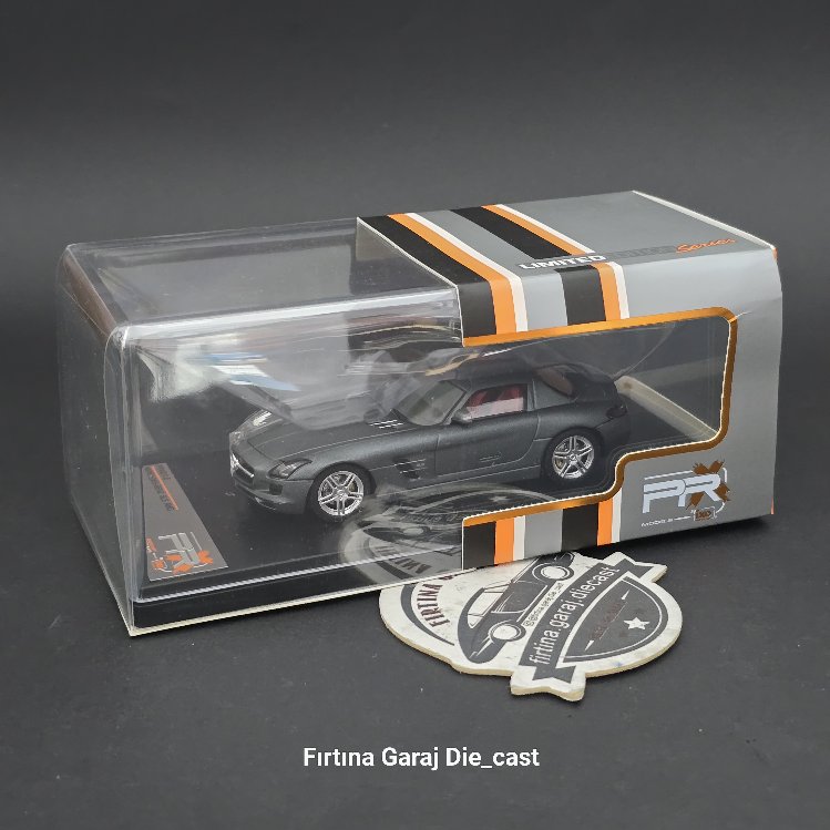 1:43 Mercedes SLS AMG 2011