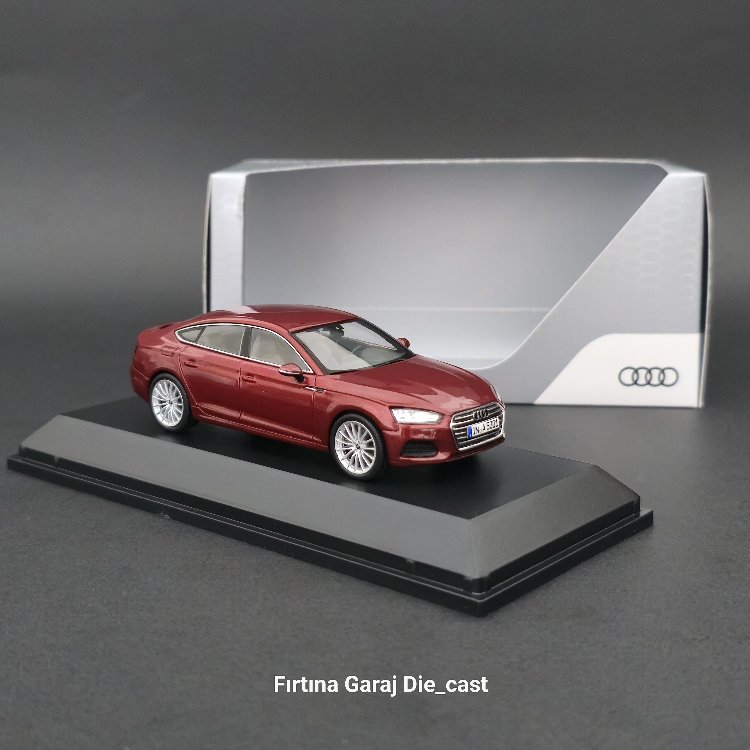 1:43 Audi A5 Sportback