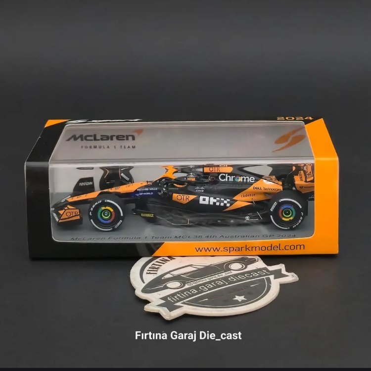 1:43 Spark Mclaren MCL38 Oscar Piastri 2024