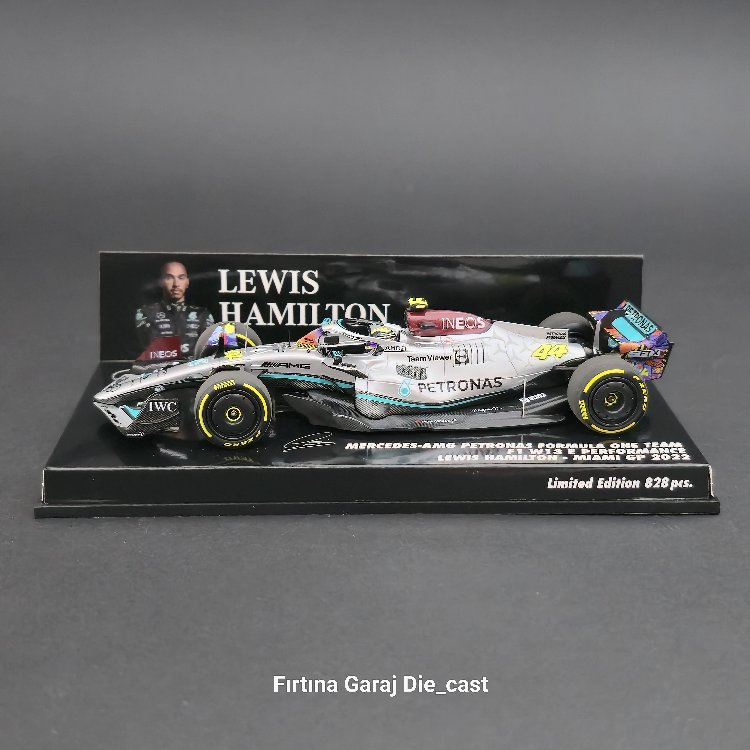 1:43 Mercedes AMG W13 Lewis Hamilton 2022