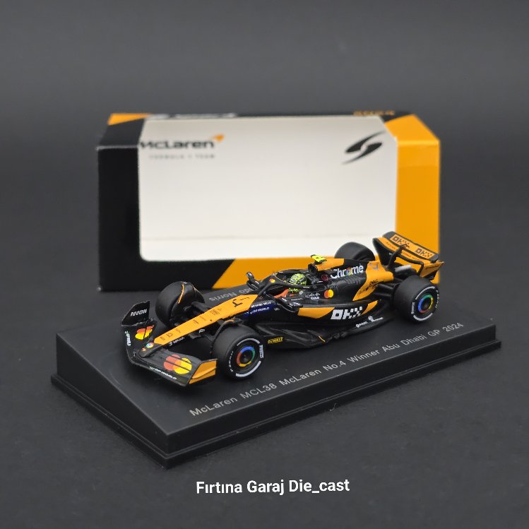 64 Spark Mclaren MCL38 Lando Noris 2024 Abu Dhabi GP Kazanan