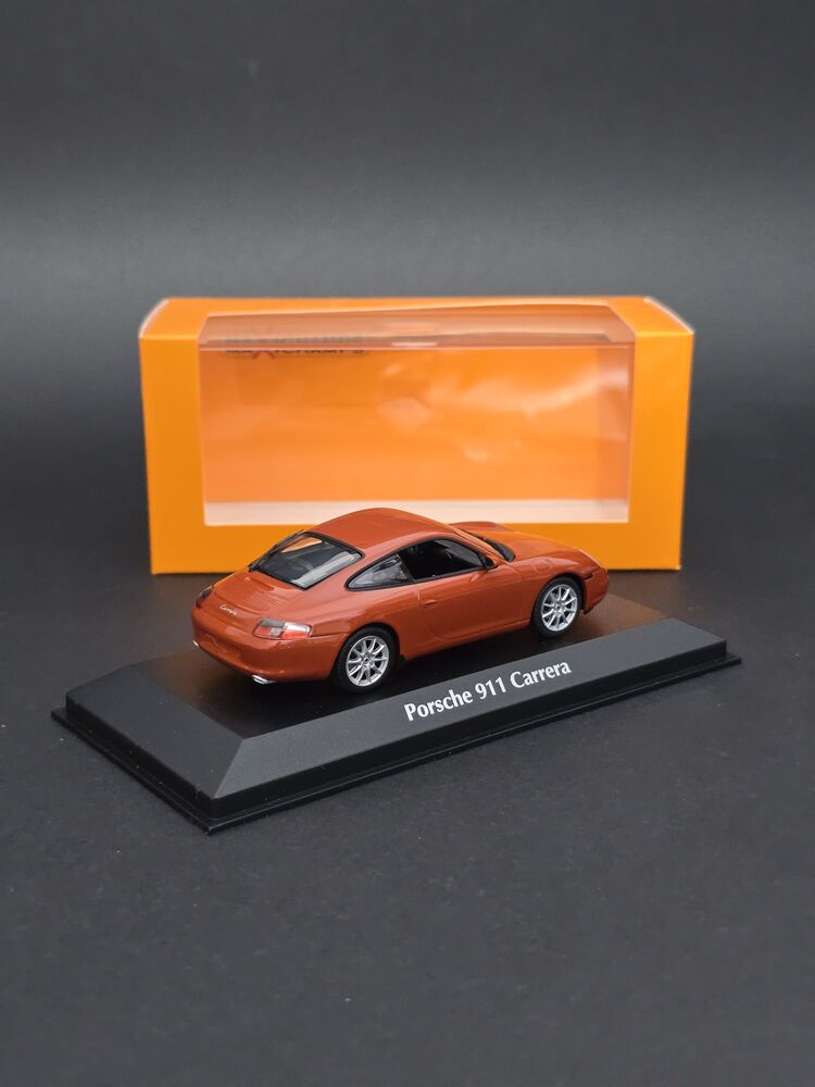 1:43 Porsche 911 Carrera