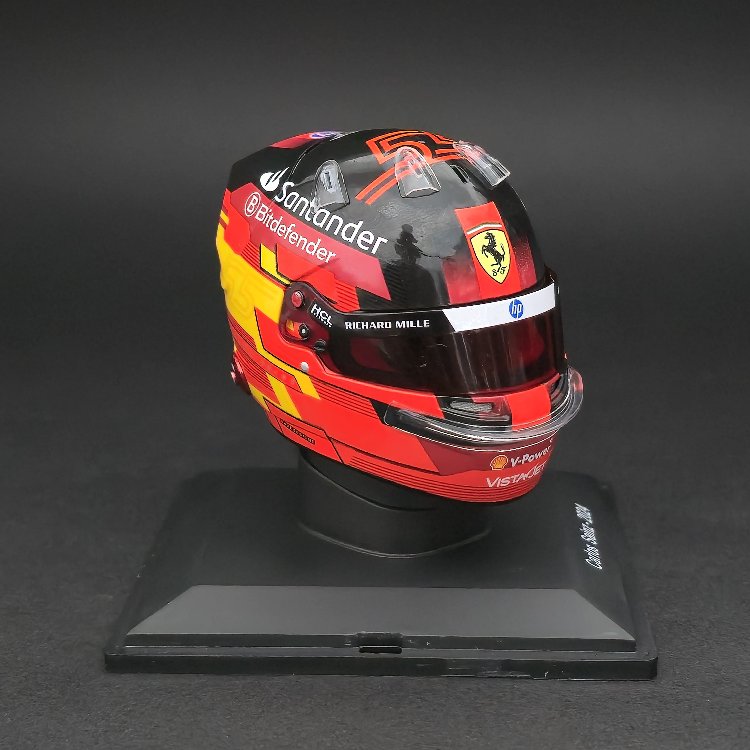 1:5 Carlos Sainz 2024 Kask Figürü 