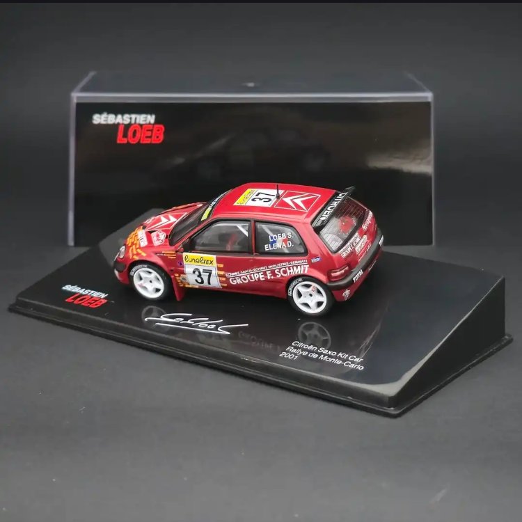 1:43 Citroen Saxo Kit Car S.Loeb