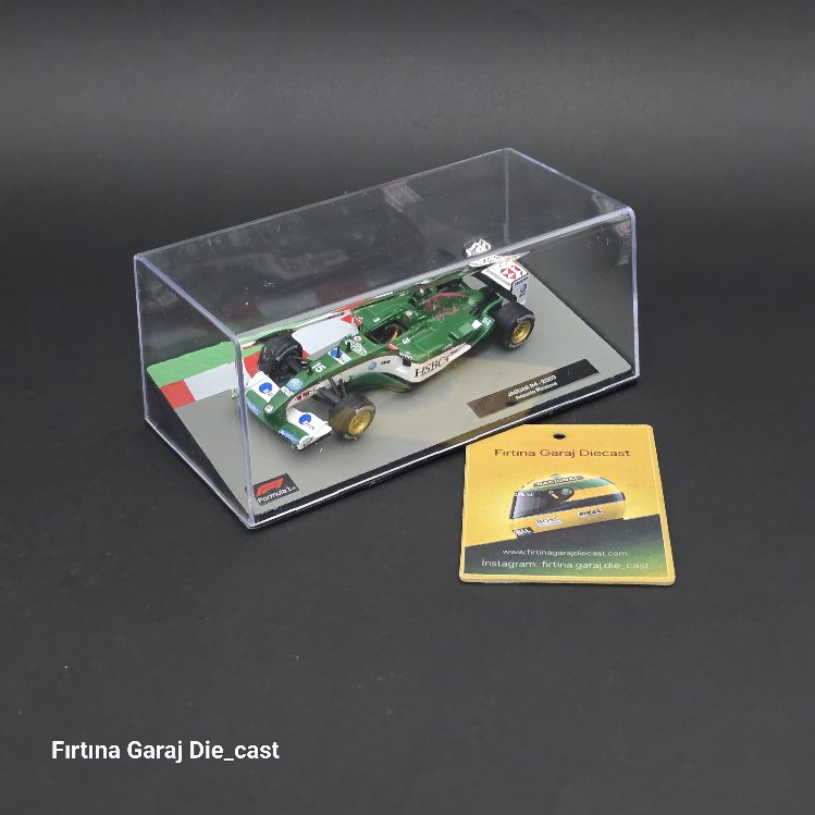 1:43 Jaguar R4 2003