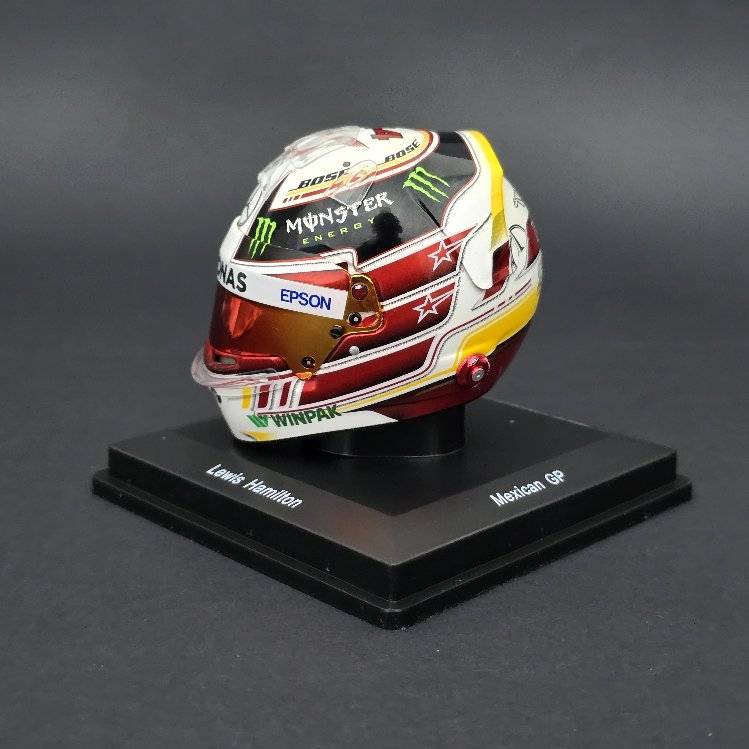 1:5 Lewis Hamilton 2018 Dünya Şampiyonu Kask Figürü